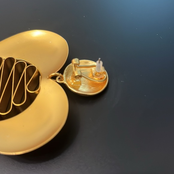 Zara Heart Earrings - Picture 4 of 4